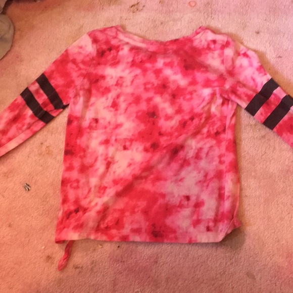Long sleeved ty die shirt with emojis in heart. - Picture 2 of 3